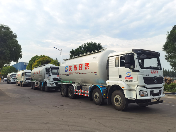一分信任，十分責(zé)任，中集凌宇粉罐車(chē)交付六年老客戶(hù)！